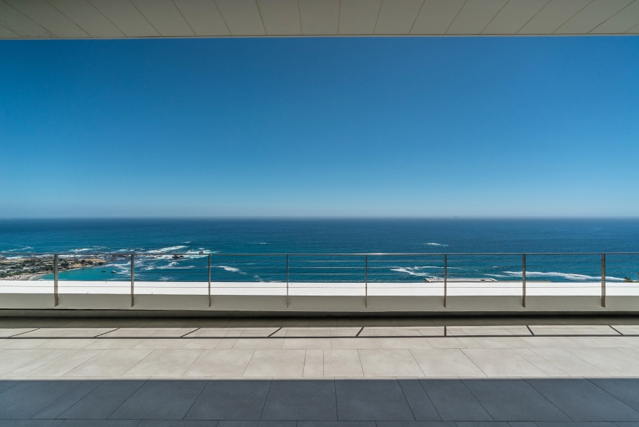 5 Bedroom Property for Sale in Clifton Western Cape